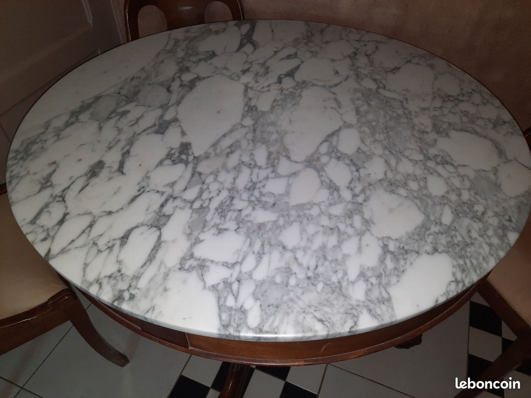 Table ronde en marbre (image 2)