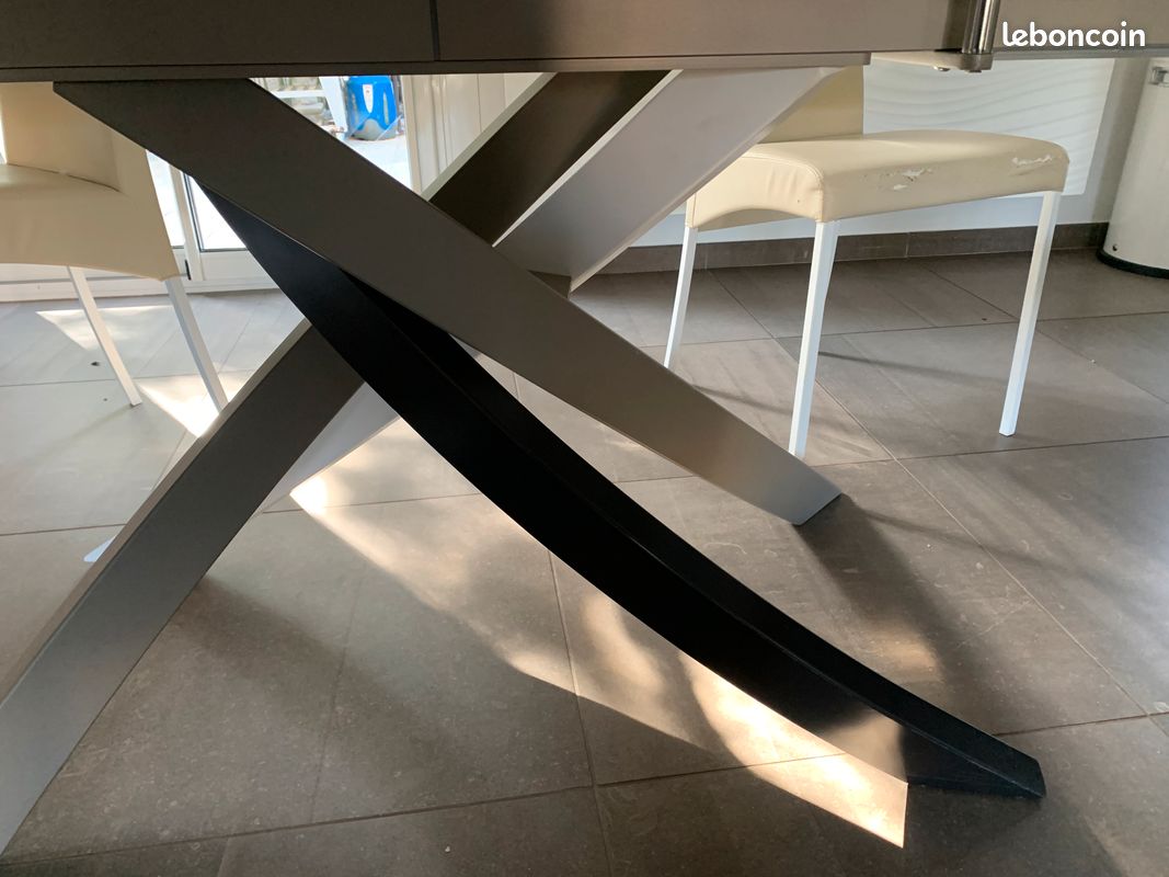 Table en verre (image 2)