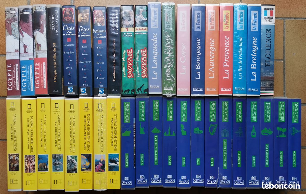 Lot de 42 cassettes VHS Documentaires (image 1)