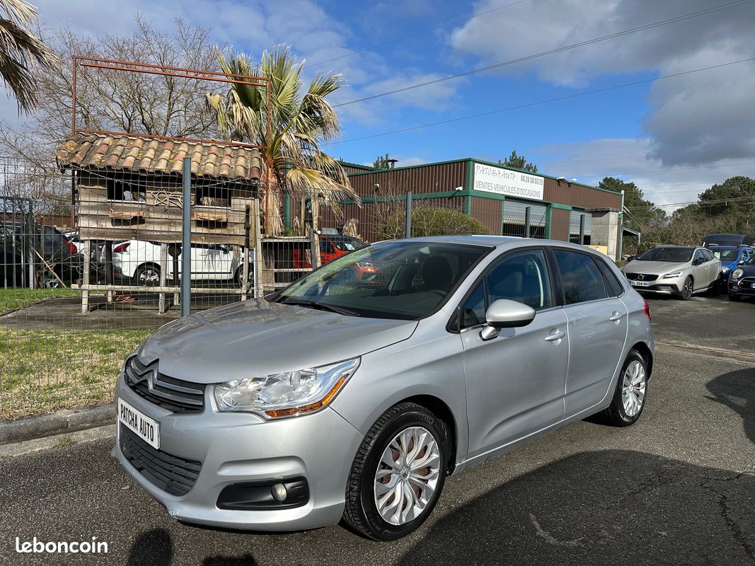 Citroen c4 1.6l hdi 90ch confort (image 1)