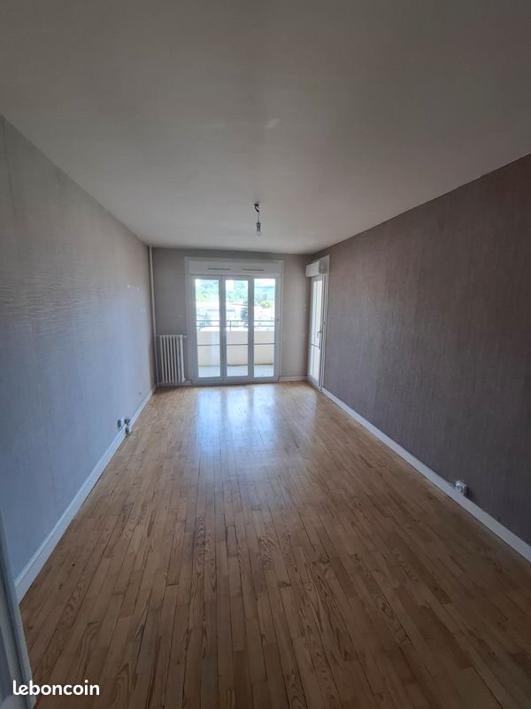 Appartement 3 pièces 62 m² · à Saint-Étienne · 62 m² · 725 €
