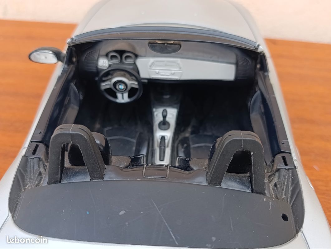BMW Z4 décapotable 🚘 (pour Ken ou Barbie) manque 1 rétroviseur (image 9)