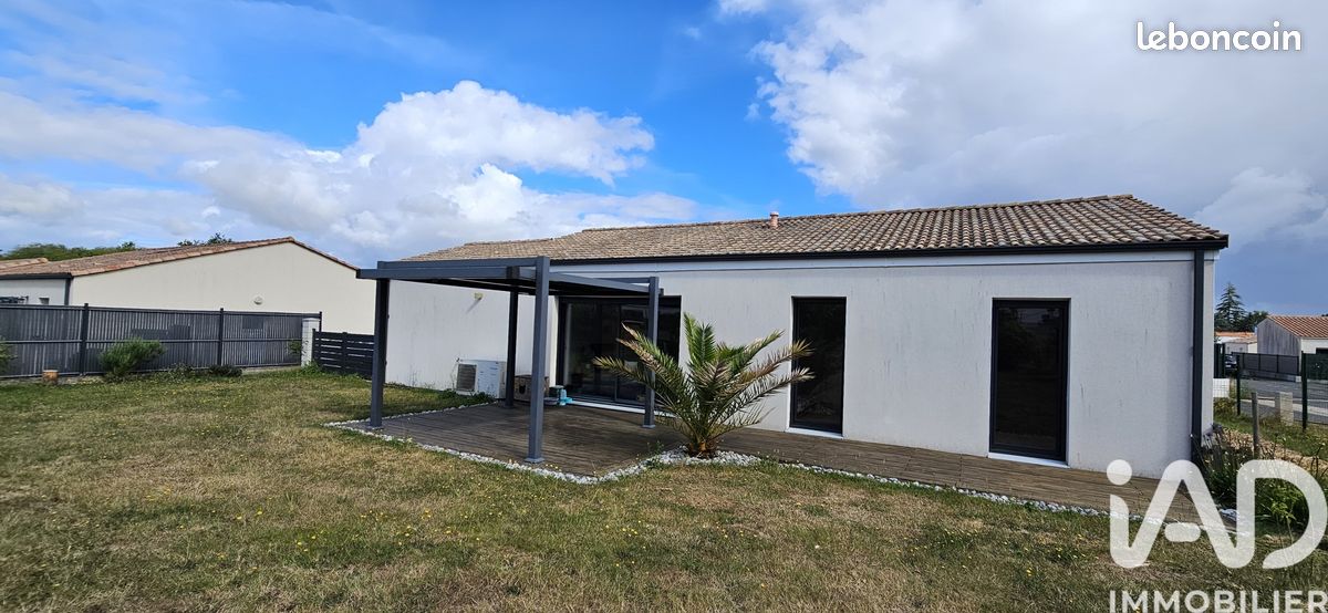 Maison 5 pièces 87 m² · à Nesmy · 87 m² · 248 500 €