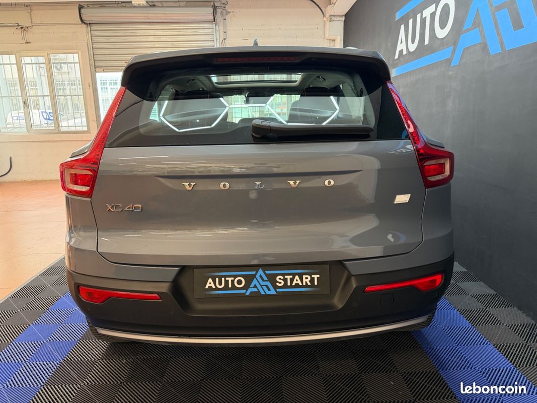 Volvo XC40 T5 Twin engine 261Ch Inscription - TVA RECUPERABLE / 1ERE MAIN / TOIT OUVRANT PANORAMIQUE / COFFRE ELECTRIQUE / CAMERA DE RECUL (image 8)