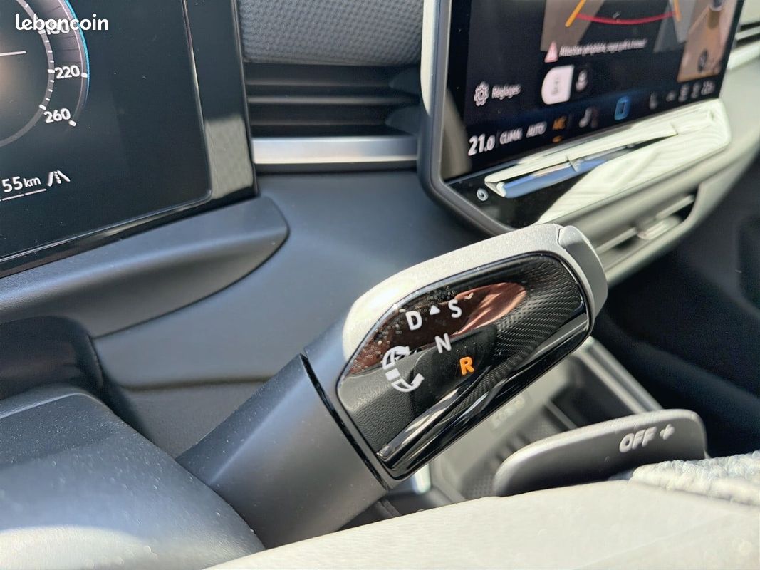 VOLKSWAGEN T-Roc 1.5 eTSI EVO2 Hybrid 150 ch DSG7 R-Line (image 15)
