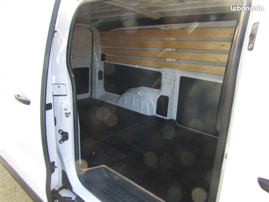 Peugeot EXPERT FG XL 2.0 BLUEHDI 145CH (image 6)