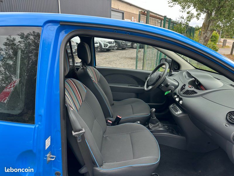 Twingo 1.5 dci 75 ch de 2012 km 165000 2 places (image 5)