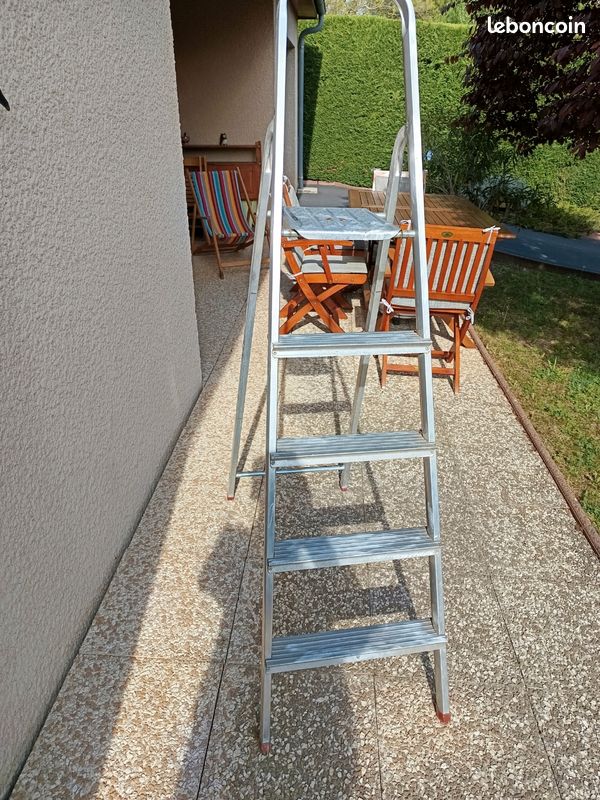 Escabeau plateforme 5 marches d'occasion - Bricolage