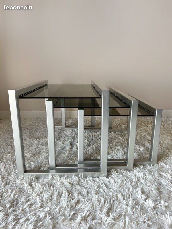 Tables gigognes design années 70 (image 2)