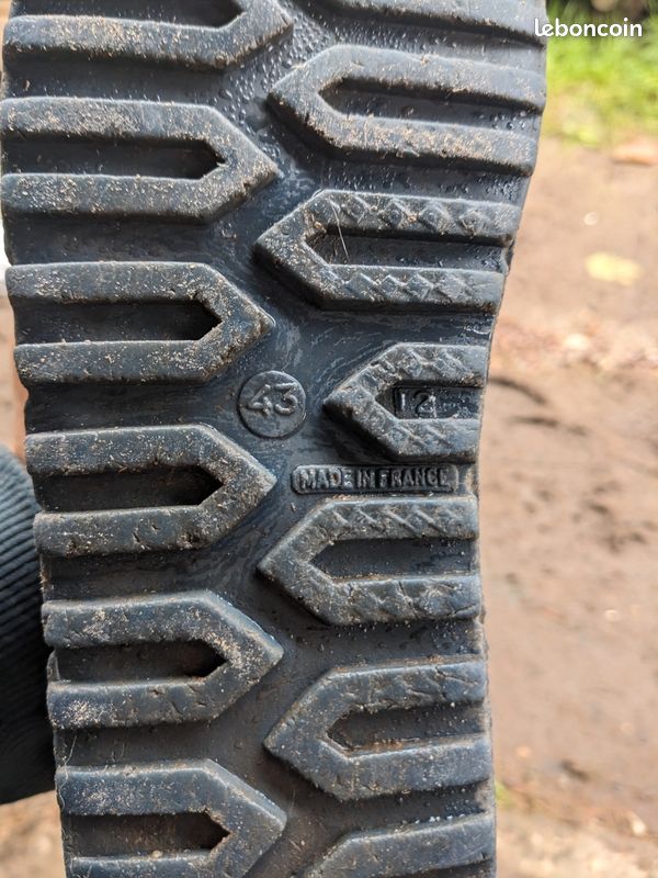 Botte Aigle T43 bleu marine Chaussures