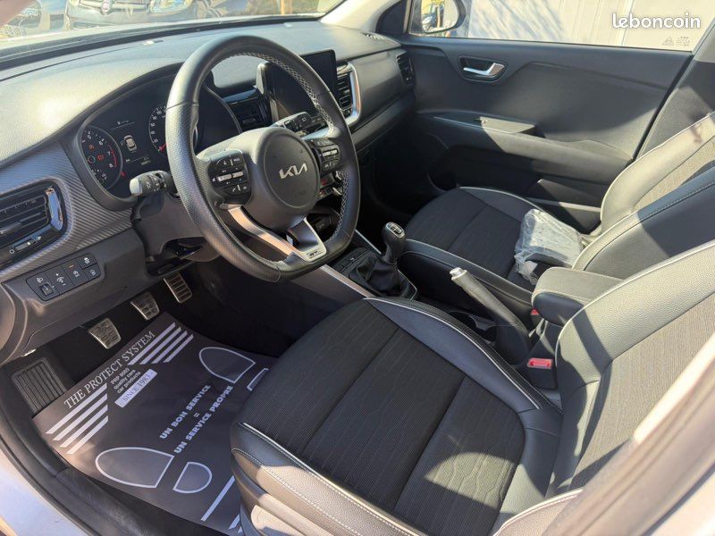 Kia stonic gt line 100ch bvm6 39.000 kms excellent état 1 main (image 5)