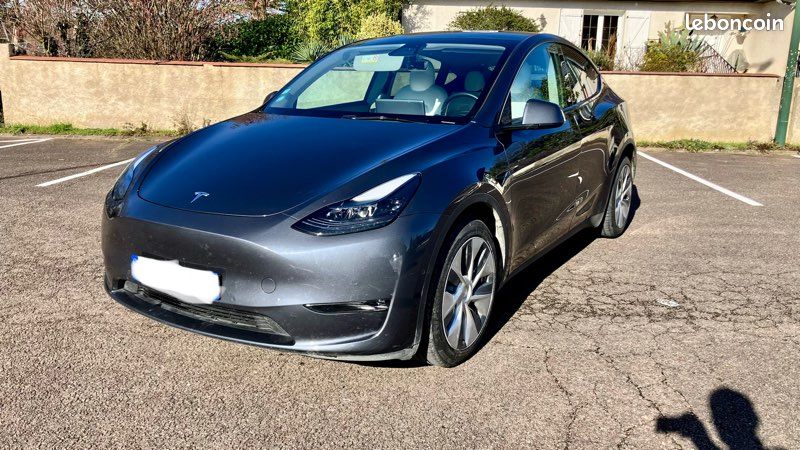 Tesla Model Y AWD Dual Motor autopilot 2 EAP - Voitures