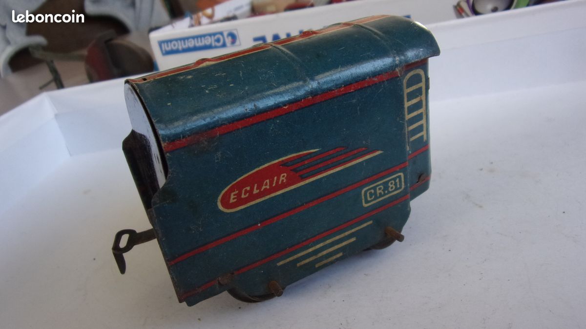 Jouet Ancien Train ECLAIR - Locomotive En Tôle C.R 404