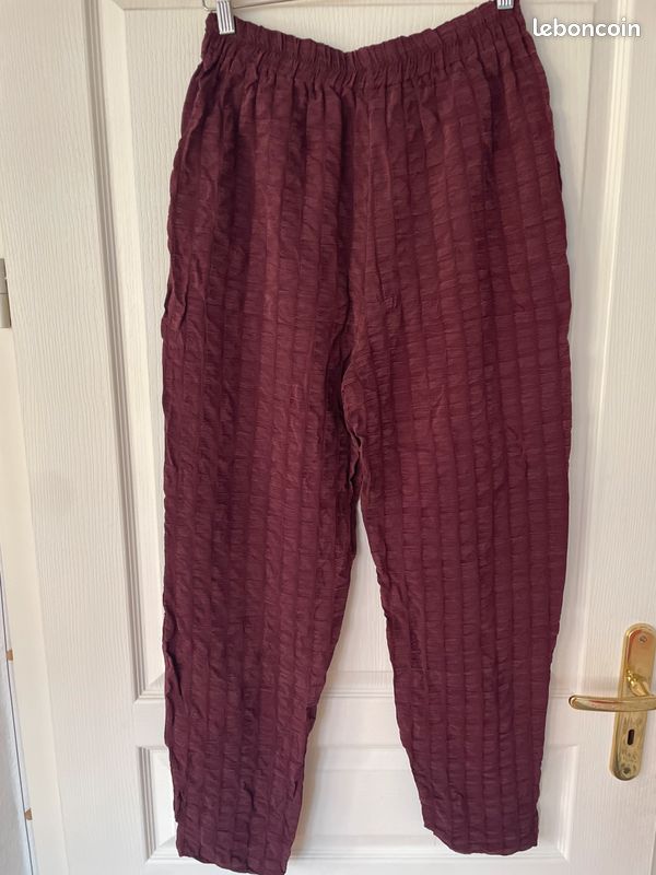 Pantalon léger bordeaux (image 4)