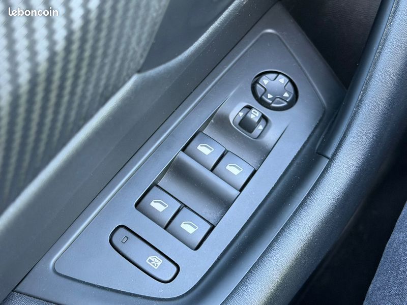 Peugeot 508 1.5 BlueHDi 130 Active Pack EAT8 GPS Caméra Carpla (image 29)