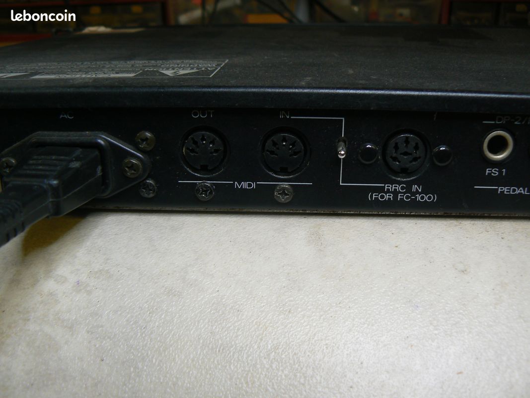 Roland GM-70 (image 7)