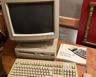 Le manuel d'utilisation Apple Macintosh LC 630 DOS Ordinateur