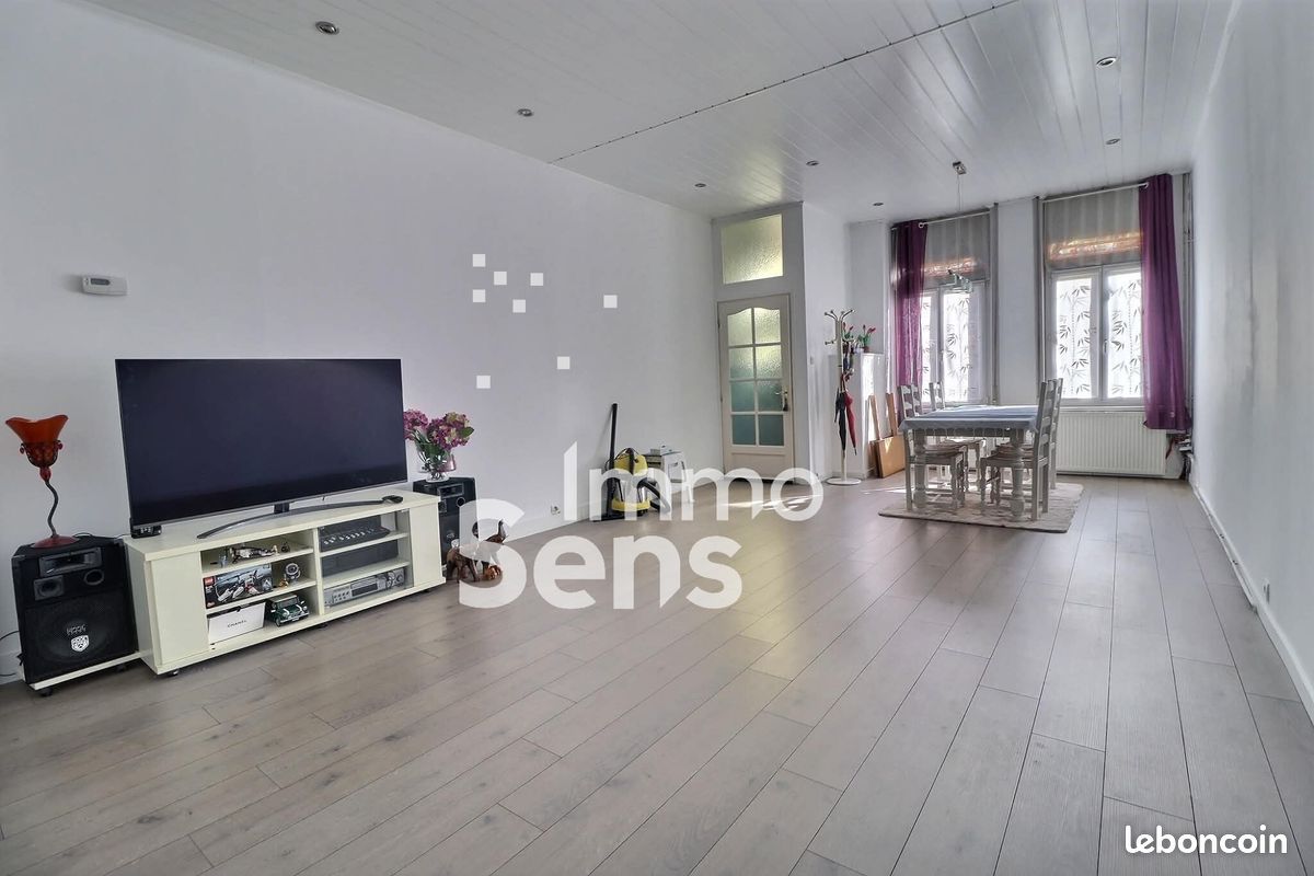 Maison 7 pièces 122 m² · à Roubaix · 122 m² · 162 000 €