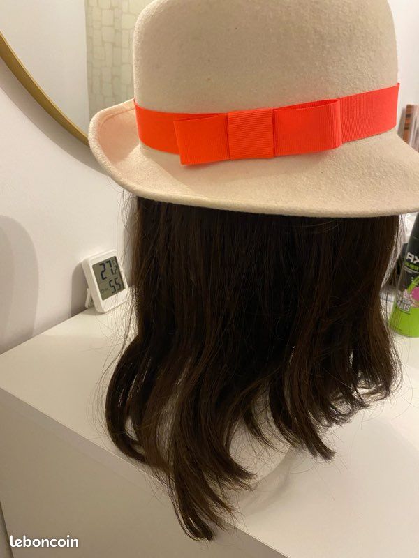 Chapeau en feutre beige avec bande noeud orange (image 1)