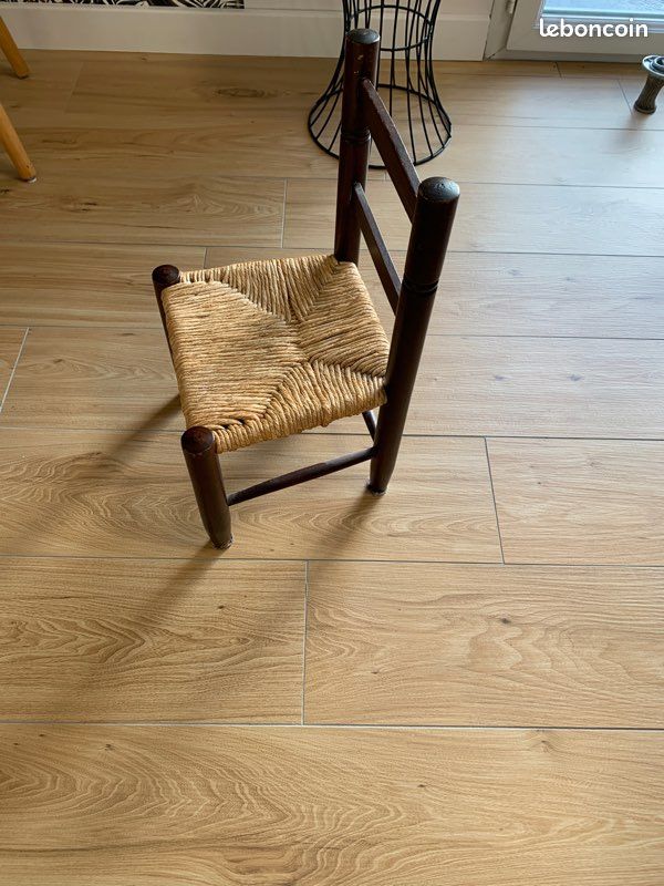 Petite chaise vintage (image 2)