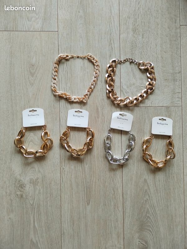 Colliers et bracelets (image 1)