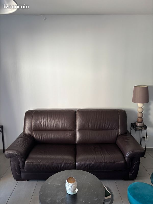 Canapé cuir véritable couleur marron foncé (image 1)
