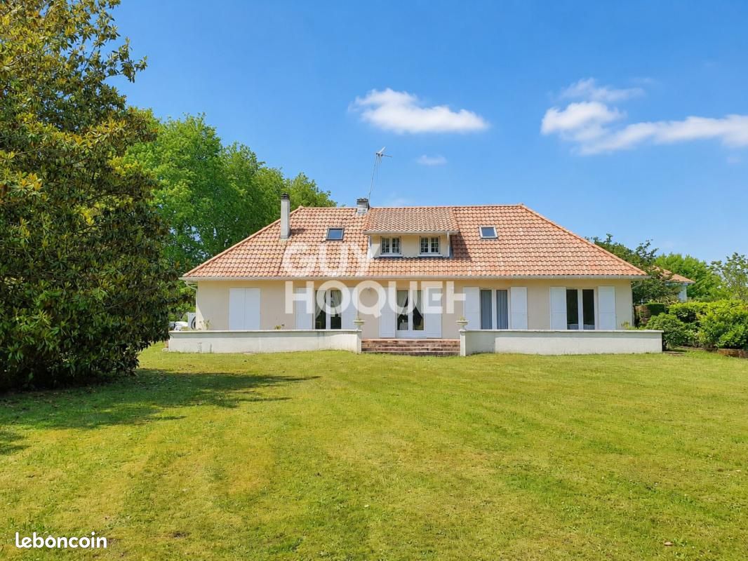 Maison 7 pièces 143 m² · à Castelnau-de-Médoc · 143 m² · 535 500 €