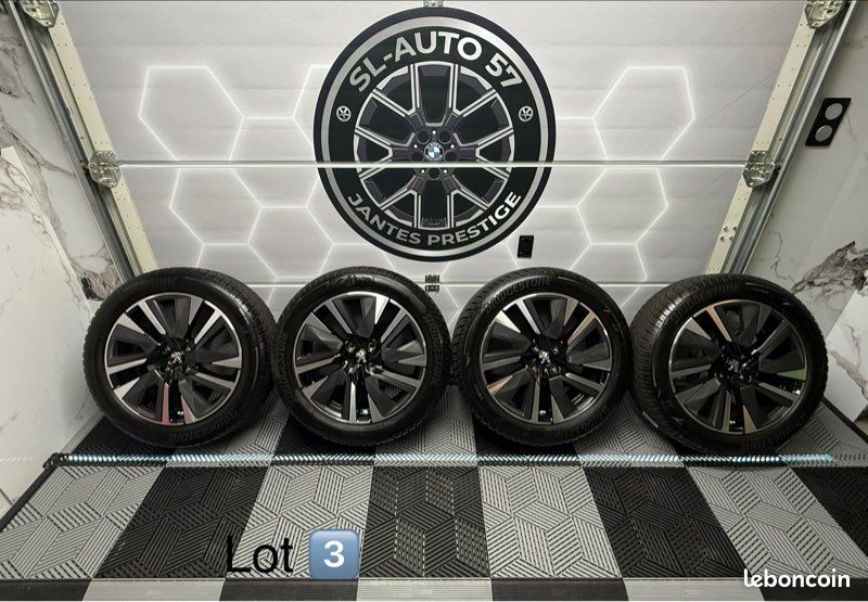 ❌ PROMOTION -20 % ❌ ❄️ Pack hiver NEUF 🔳 Originales 🔳 Jantes alu 18 Peugeot 2008 GT GT-Line Phase 2 / DS3 DS 3 Crossback BUND 🔳 Pneus hiver M+S 3PMSF ❄️ 215 55 18 ❄️ ❌ PROMOTION -20 % ❌ (image 2)