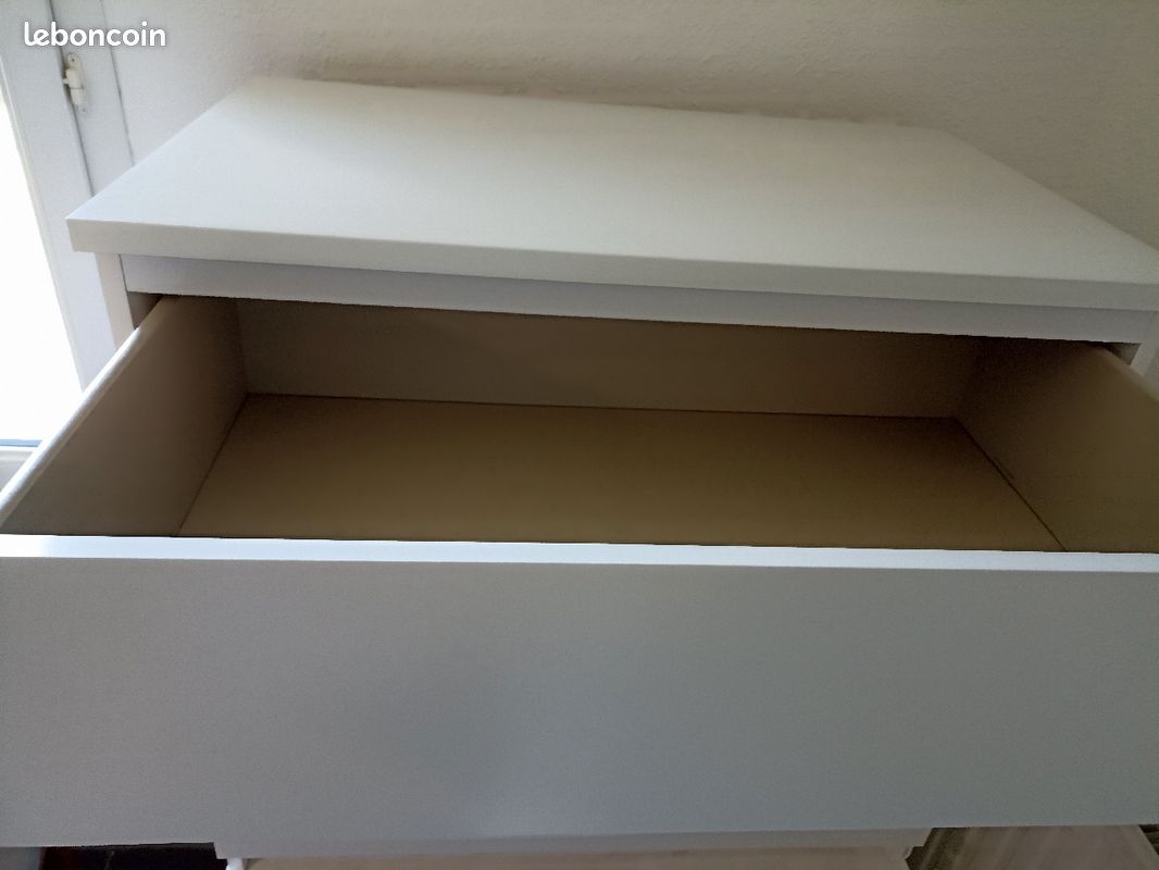 Commode (image 4)