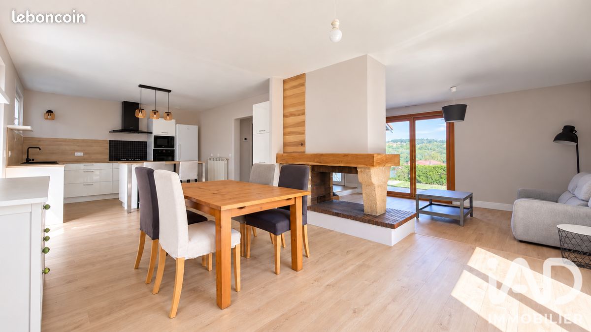 Maison 5 pièces 139 m² · à Châtel-Guyon · 139 m² · 369 000 €
