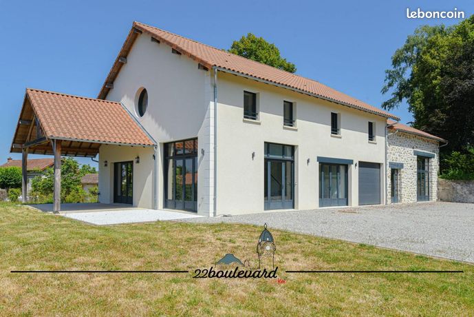 Propriété 8 pièces 219 m²