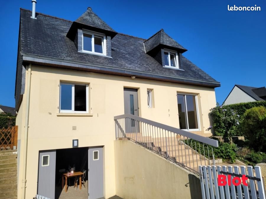 Maison 5 pièces 98 m² · à Montreuil-le-Gast · 98 m² · 995 €/mois
