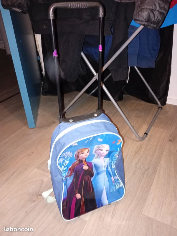 Sac cartable reine des neiges a roulettes (image 1)
