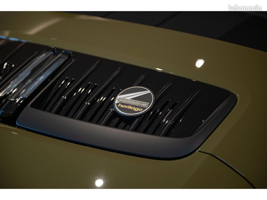 Porsche 911 gts cabriolet type 992.2 spirit 70 - 3.6 541 ch pdk (image 29)