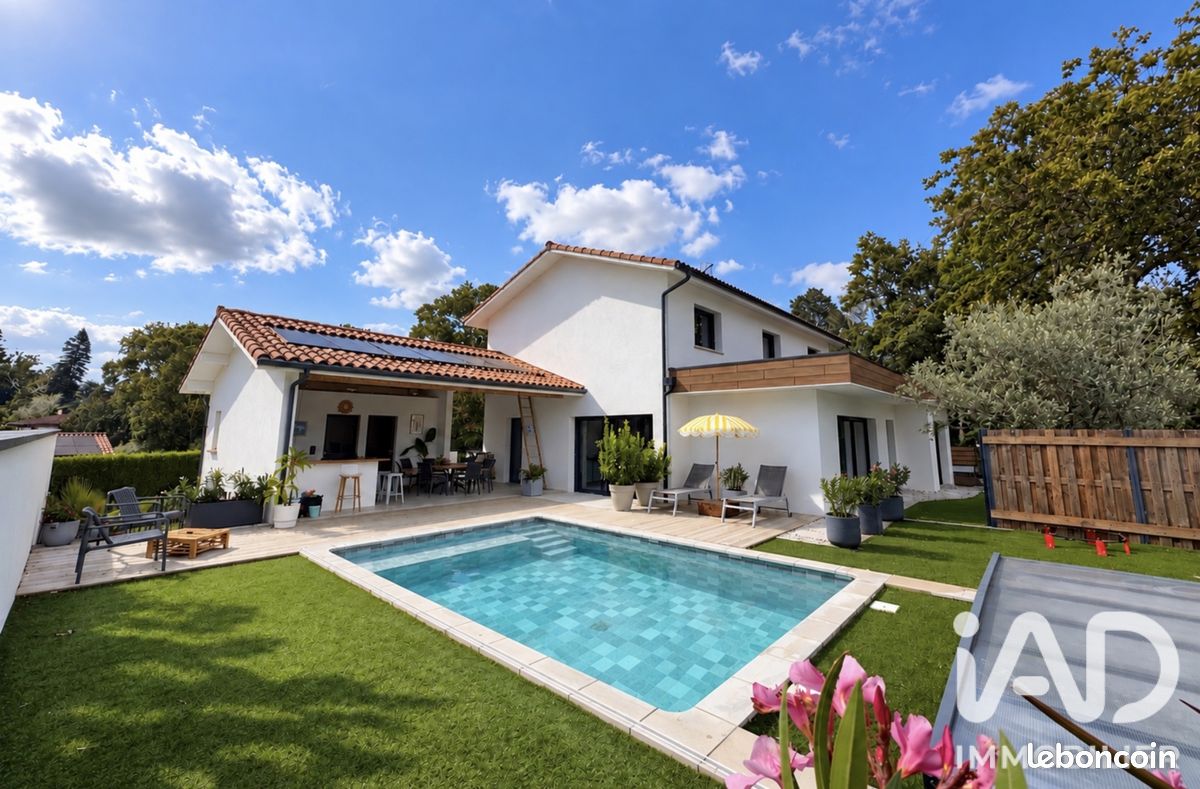 Maison 6 pièces 198 m² · à Saint-Martin-de-Hinx · 198 m² · 795 000 €