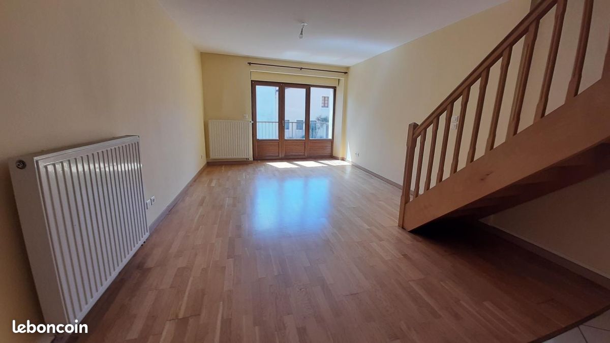 Maison 5 pièces 106 m² · à Vals-près-le-Puy · 106 m² · 640 €/mois
