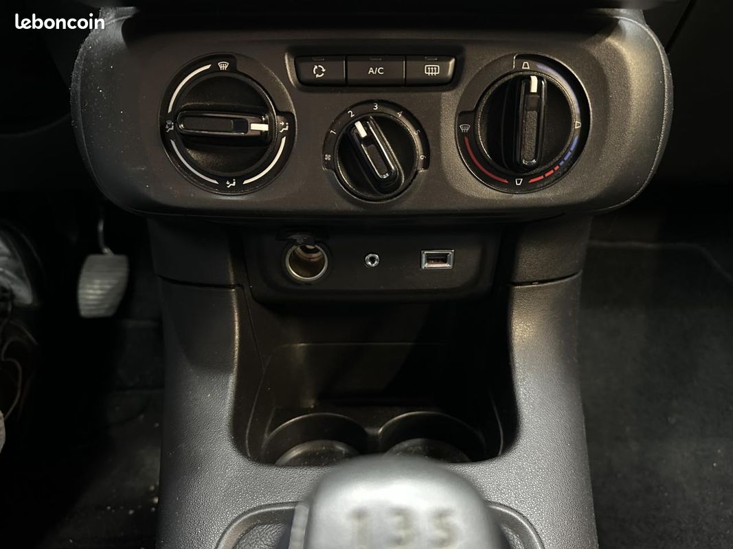 CITROEN C3 1.2 PureTech 12V - 68 2016 BERLINE Feel PHASE 1 (image 13)