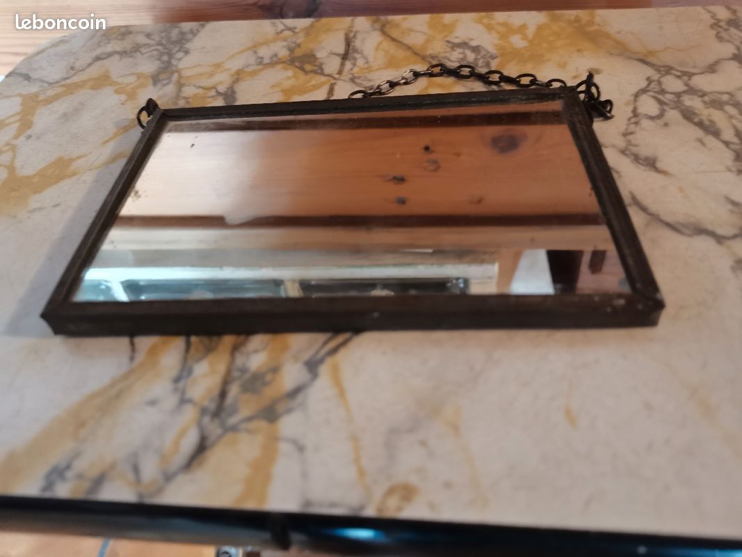 Petit miroir (image 1)
