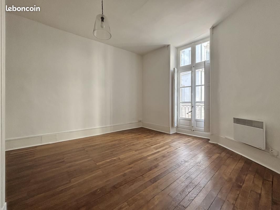 Appartement 1 pièce 18 m² · à Nantes · 18 m² · 490 €/mois