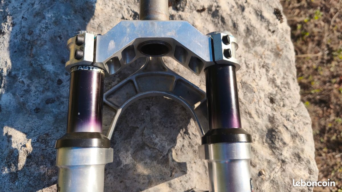 Fourche Answer Manitou Three Vtt 1994 (image 2)