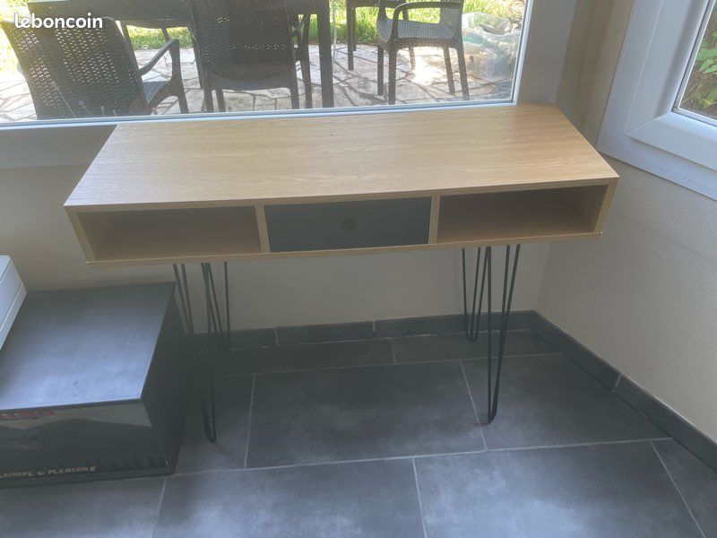 Console type scandinave- bureau d’appoint (image 7)