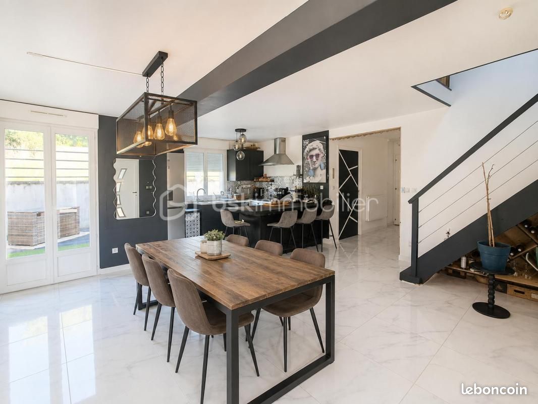 Maison 5 pièces 93 m² · à Vic-sur-Aisne · 93 m² · 206 000 €