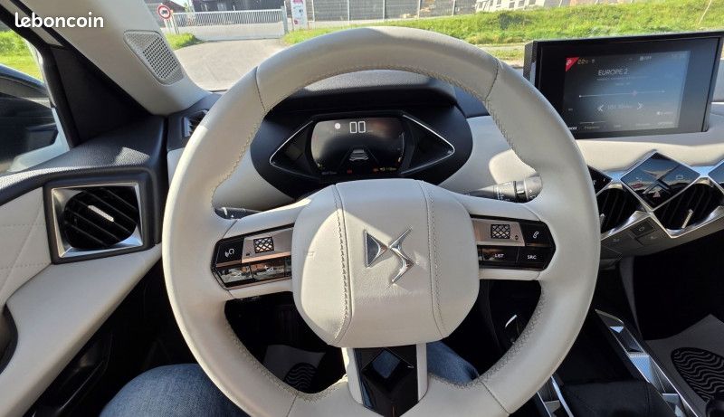 Ds DS 3 CROSSBACK 1.2 TURBO 100CH SO CHIC (image 15)