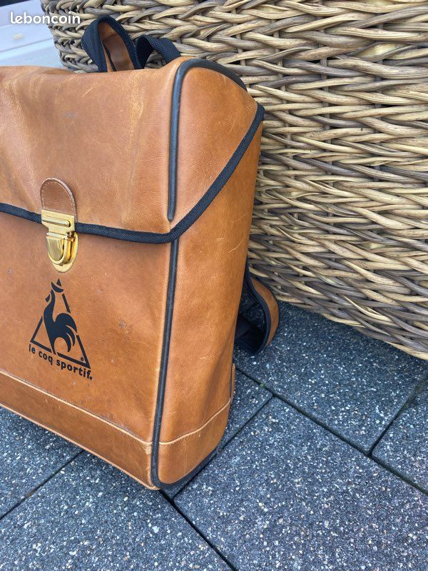 Sacoche Messenger Le Coq Sportif Eroica Botanical Garden - Intérieur Matelassé, Vert Foncé Et Blanc - Neuf Avec étiquettes