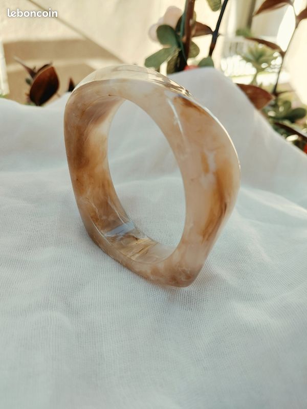 Bracelet en résine beige et marron 👒 (image 1)