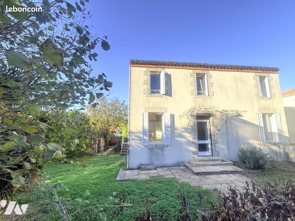 Maison 5 pièces 108 m² · à Mouzillon · 108 m² · 281 040 €