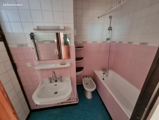 Studio 1 pièce 28 m²