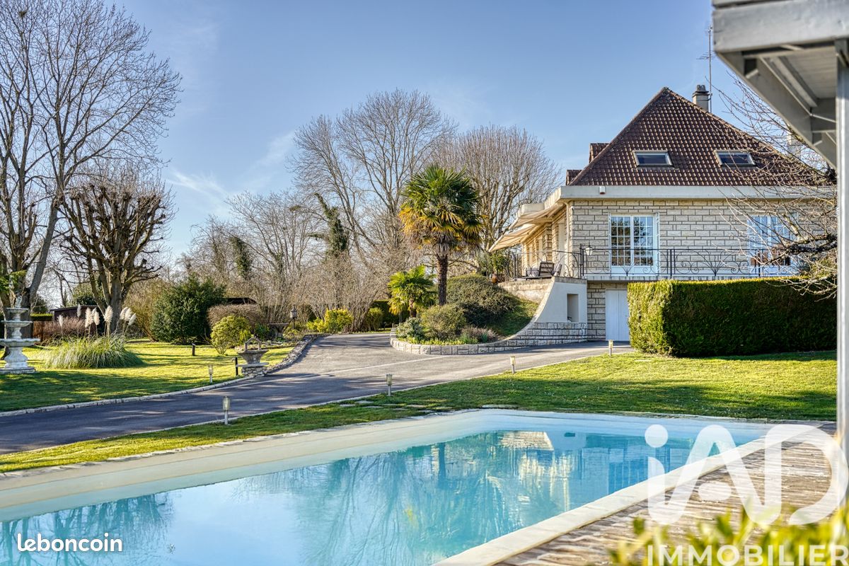 Maison 8 pièces 200 m² · à Vaux-sur-Seine · 200 m² · 775 000 €