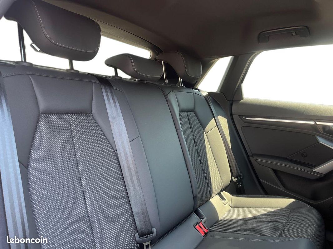 AUDI A3 Sportback TDI 150 S tronic 7 S line (image 10)