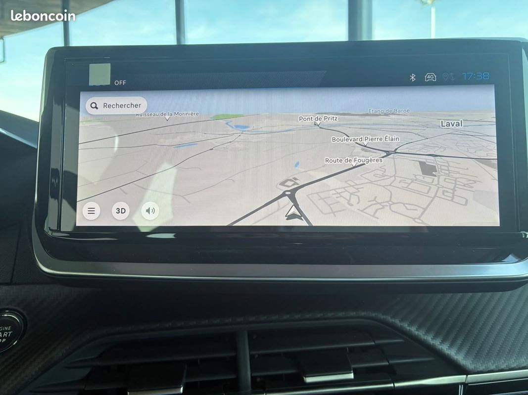 Peugeot 2008 1.2 HYBRID 145CH GT E-DCS6 (image 19)